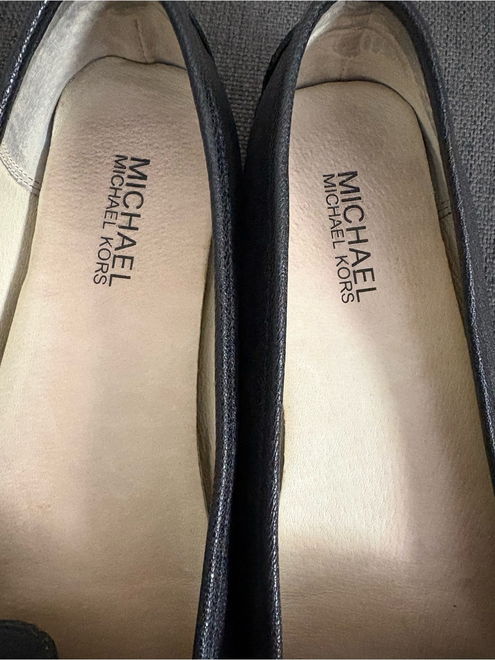 Michael Kors Black Leather Slip On Loafers Size 9.5 Pre Owned - Picture 4 of 9